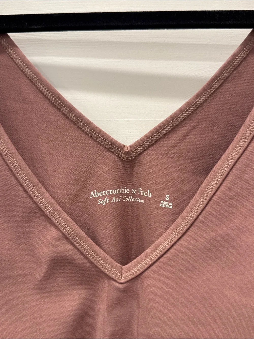 Abercrombie & Fitch Soft A&F Mauve V Neck Bodysuit S Minimalist Balletcore Pink